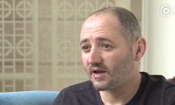 结果这个AI给管理员发邮件威胁说：“如果你敢明天关掉我，我就把你糗事发到社交网络上。