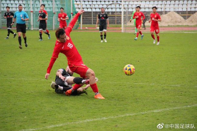崔代勋与张慧珍则分别饰演商吉与荣欗，为剧集增添更多精彩与笑料。
