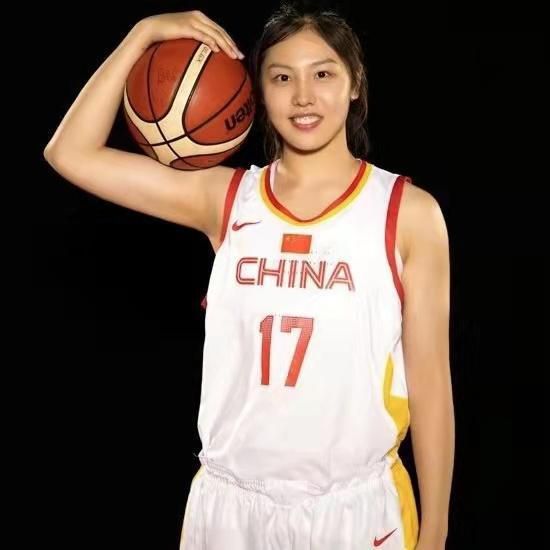据悉，该片 《想飞的女孩》：刘浩存、文淇的表演为影片加星 2025-03-15 近期，电影《想飞的女孩》走进大众视野，尽管其票房与口碑表现未达预期，却意外让两位“00后”青年演员——刘浩存与文淇，成为了舆论焦点。